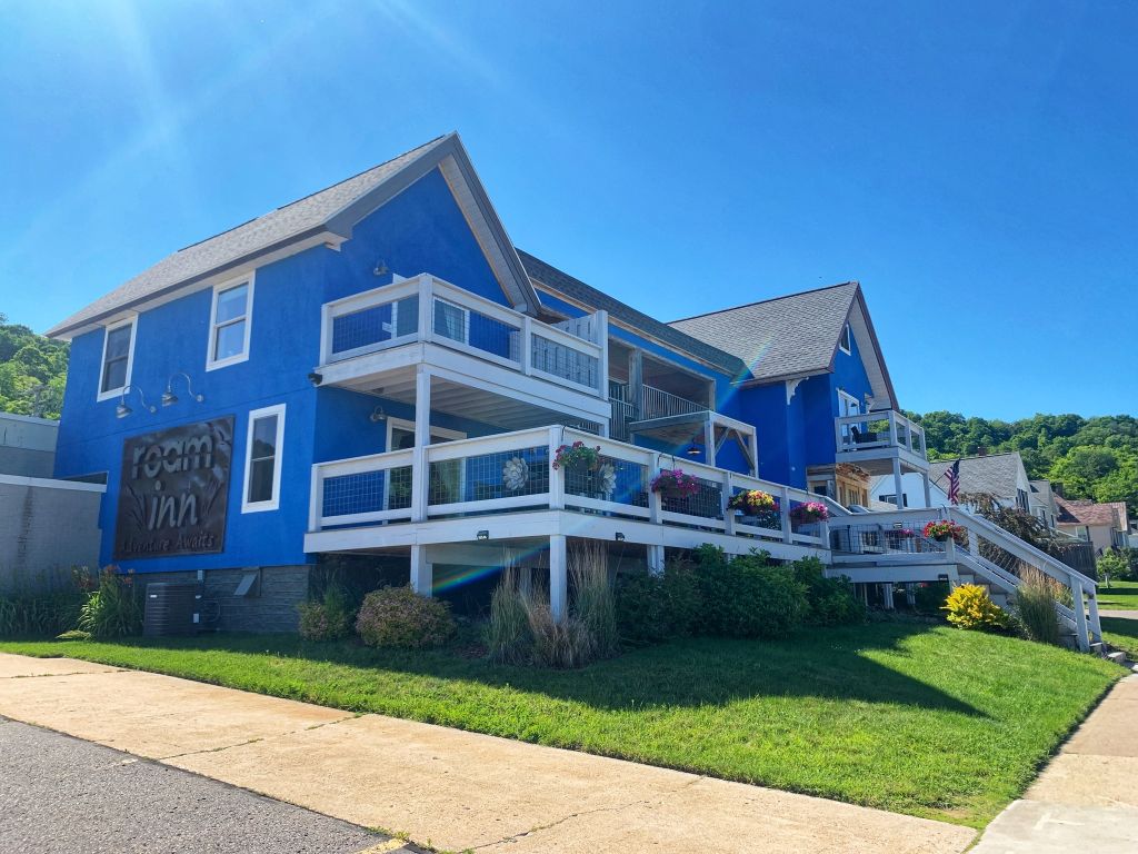 Tracey_s at Roam Inn2