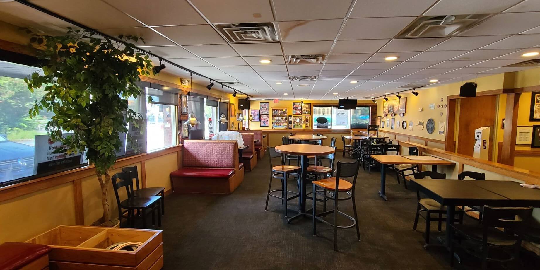 work-and-travel-pizza-hut